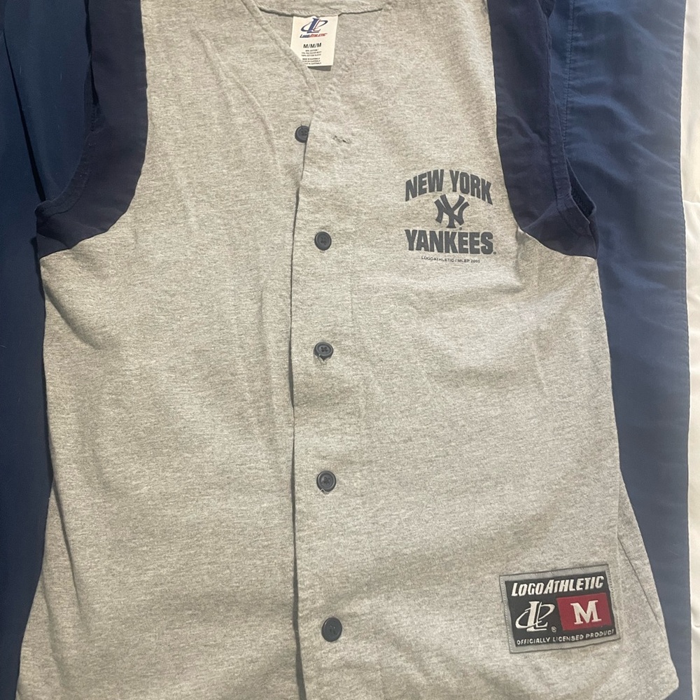 Logo Athletic Gray Jersey